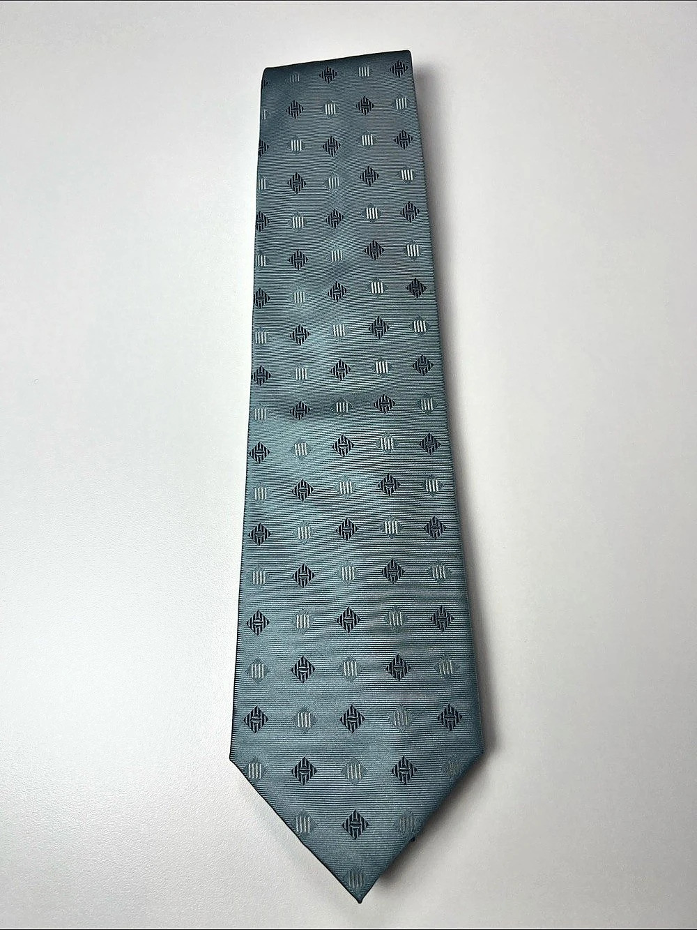 Harry Rosen Silk Geometric Pattern Tie in /gray sage green